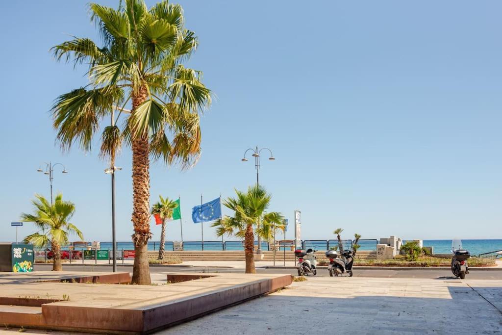Ferienwohnung Casa Al Mare - Lido Terracina Exterior foto